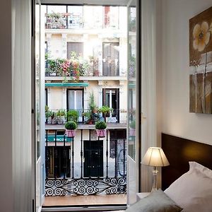 Thc Latina Hostel